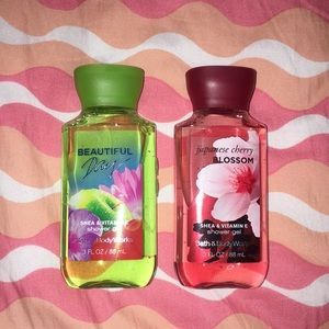 BATH & BODY WORKS SHOWER GELS